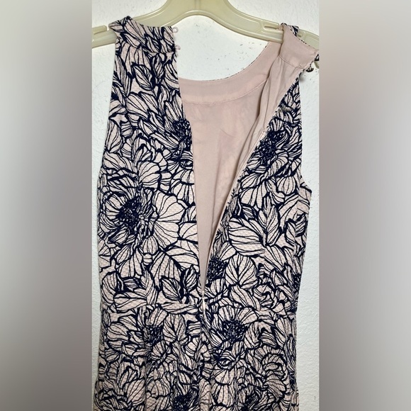 The Limited Sleeveless Midi Dress Pink and Navy Floral Round Neck size 2 - Picture 6 of 7